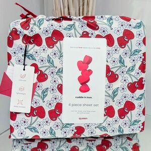 New Valentine's Day Cherry Heart Daisy Print QUEEN SIZE SHEET SET